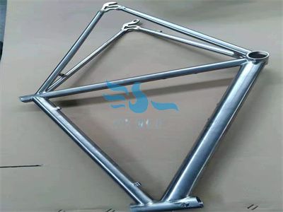 钛车架(图2)